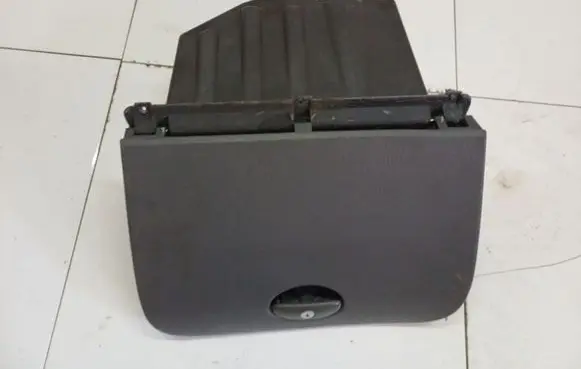 Citroen C5 Glove box 28313M