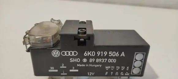 Seat Cordoba (6K) Coolant fan relay 6K0919506A 898937000