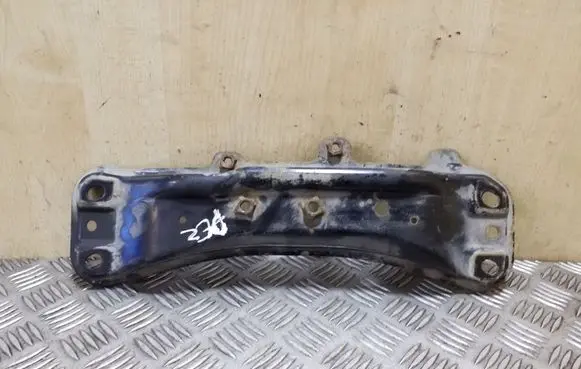 Subaru Outback Gearbox mounting bracket