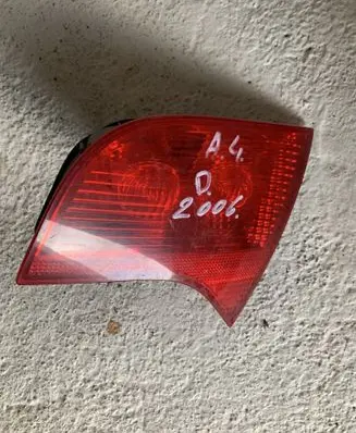 Audi A4 S4 B7 8E 8H Tailgate rear/tail lights 484612R