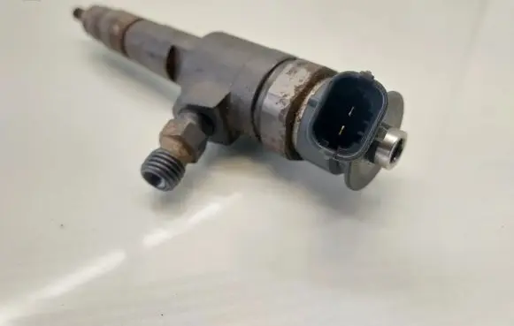 Ford Transit Courier Fuel injector CV6Q9F593AA 0445110489