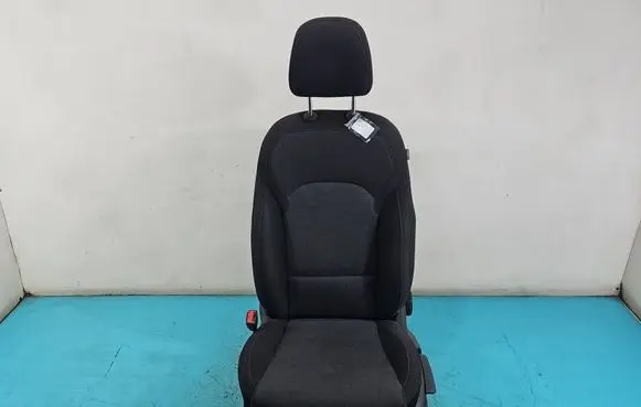 Hyundai i30 Front driver seat IMPRK1563122