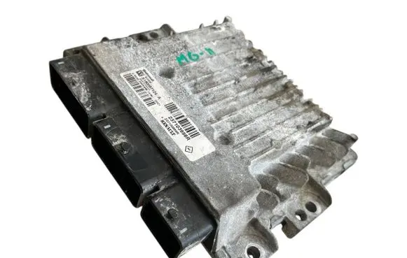 Renault Megane III Engine control unit/module 237103956R S180067124A 53152