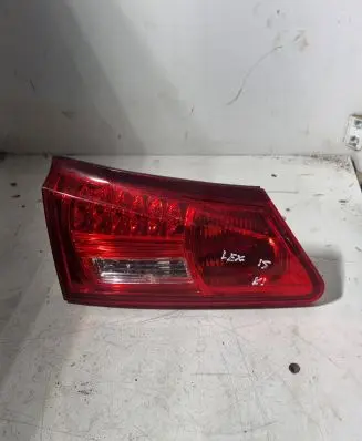 Lexus IS 220D-250-350 Tailgate rear/tail lights