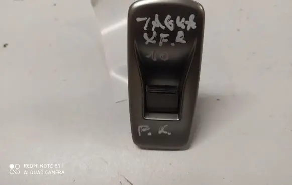 Jaguar XF Electric window control switch 8X2314717AB