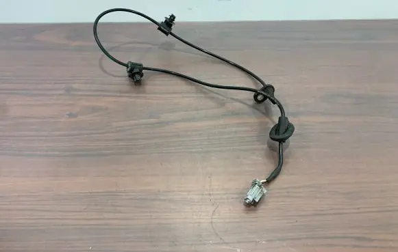 Subaru Forester SK ABS brake wheel speed sensor 27540FL021 50822969B