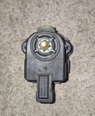 Renault Espace IV Headlight level adjustment motor 8200006664 99000078