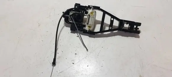 Volvo XC40 Front door exterior handle/bracket 30747095 30747096