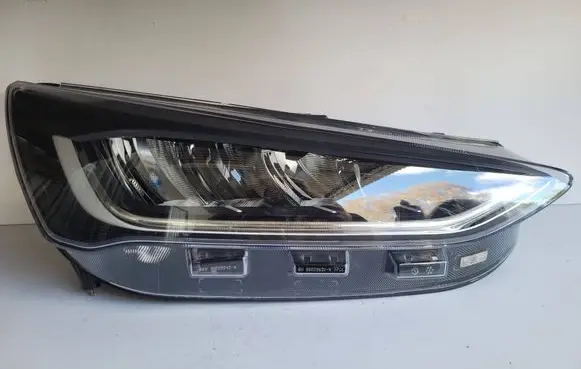 Ford Focus Headlight/headlamp NX7B13E014CD