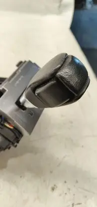 Subaru Outback (BS) Gear shifter/selector 