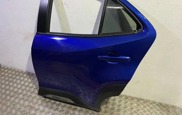 Toyota Yaris Cross Rear door 