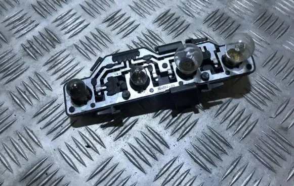 Volkswagen Polo III 6N 6N2 6NF Tail light bulb cover holder 6n0945257b 964083