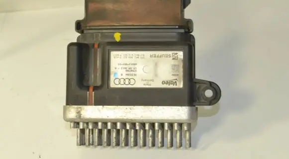 Audi A4 S4 B8 8K Coolant fan relay 8K0959501