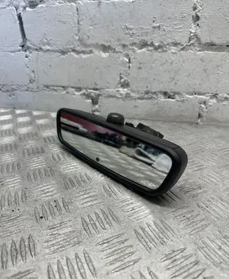 Rear view mirror (interior)