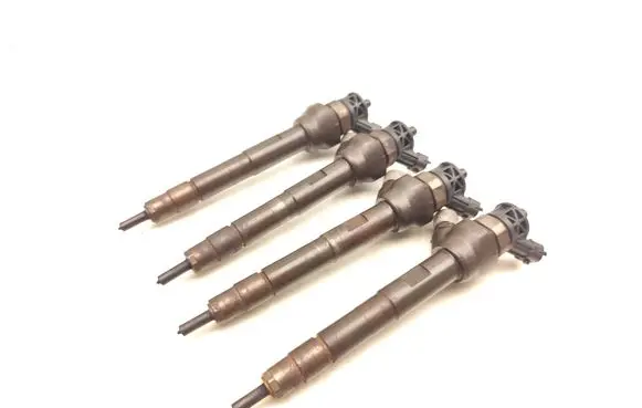 Jaguar F-Pace Fuel injectors set G4D39K546AA