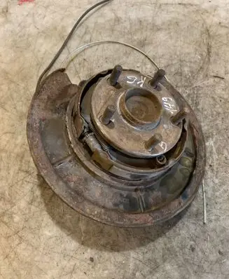 Toyota Corolla Verso AR10 Rear wheel hub