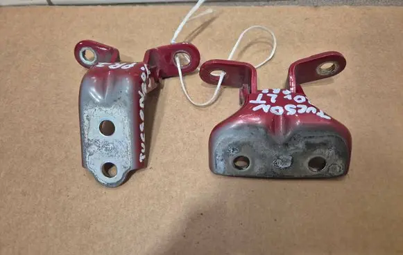 Hyundai Tucson TL Rear door hinge set 