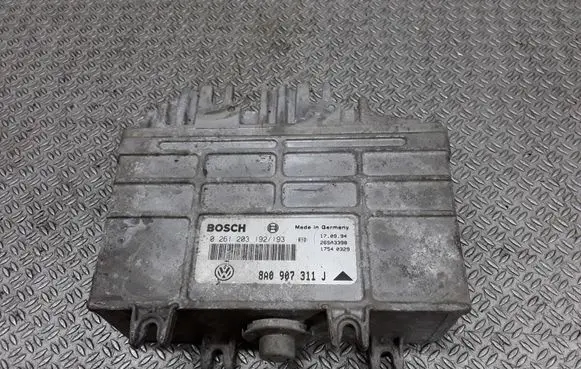 Seat Toledo I (1L) Engine control unit/module 8A0907311J 0261203192