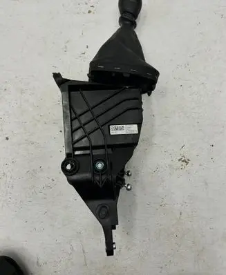 Volkswagen Crafter Gear shifter/selector 7C0711025A