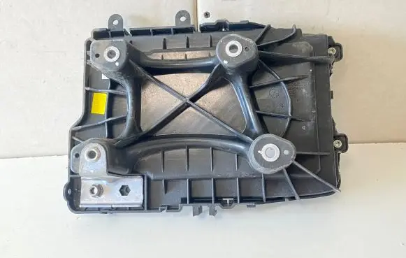Battery tray