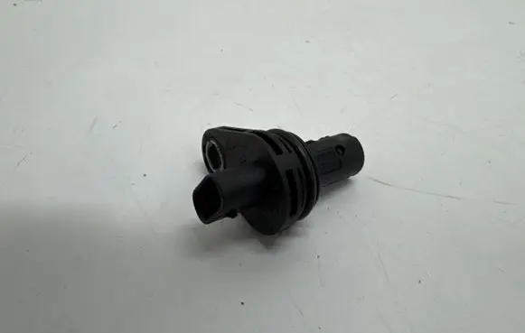 BMW 3 G20 G21 Camshaft position sensor 7633958