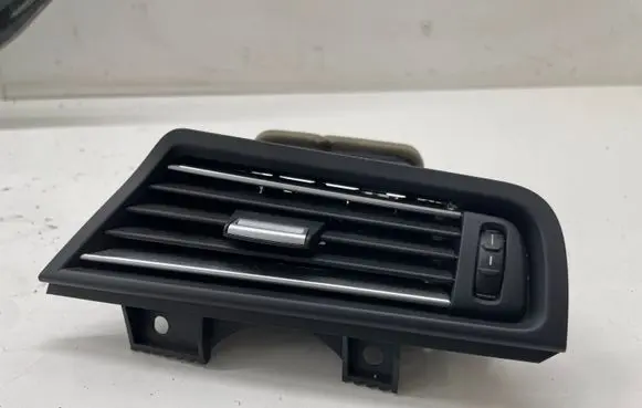 BMW 5 F10 F11 Dashboard side air vent grill/cover trim 9166884