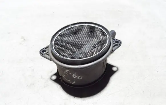 BMW 5 E60 E61 Mass air flow meter 780541501 F00C267041 0281002936