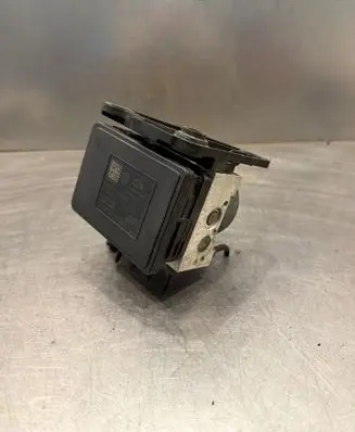 Volkswagen Golf VII ABS Pump 5Q0907379AA 28515402083 10091543463T