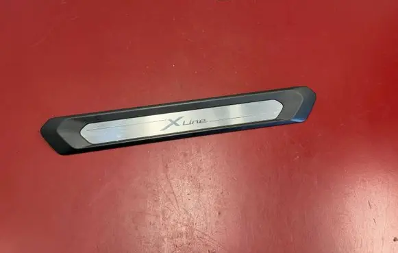 BMW X3 G01 Side skirt front trim 7410012