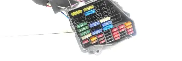 Volkswagen PASSAT B5 Fuse module