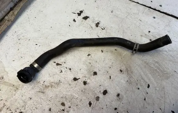 BMW X1 E84 Engine coolant pipe/hose 9133172