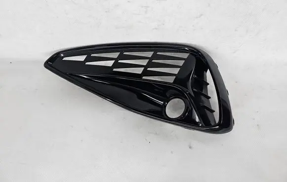 Hyundai i30 Front bumper lower grill 86563-G4510