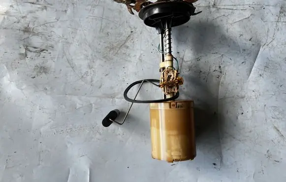Opel Frontera B Fuel level sensor