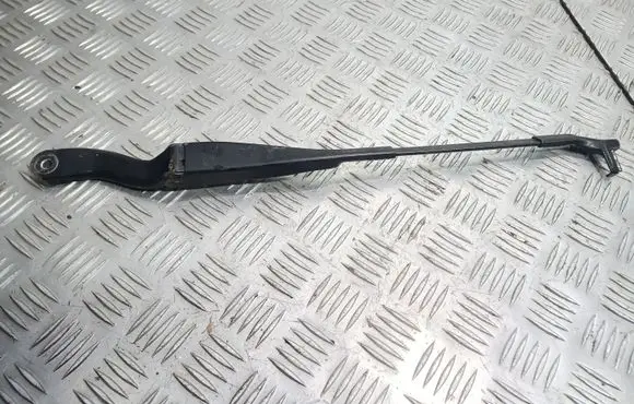 Mercedes-Benz E W211 Front wiper blade arm A2118200344