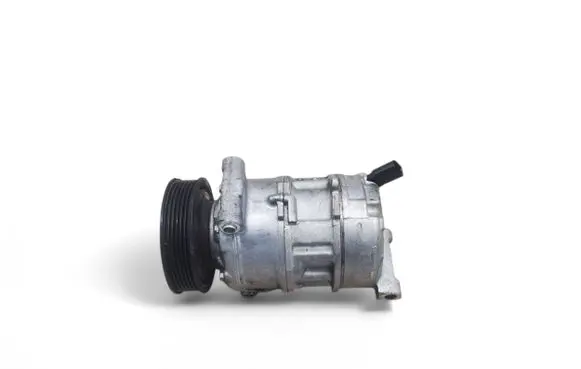 Audi A4 S4 B9 Air conditioning (A/C) compressor (pump) 4M0820803