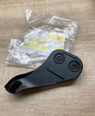 Audi A3 S3 8V Rear bumper mounting bracket 8V5807330A