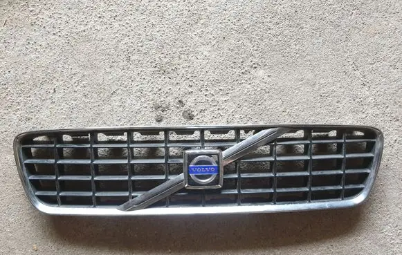 Volvo S60 Front bumper upper radiator grill 9190740 9151881
