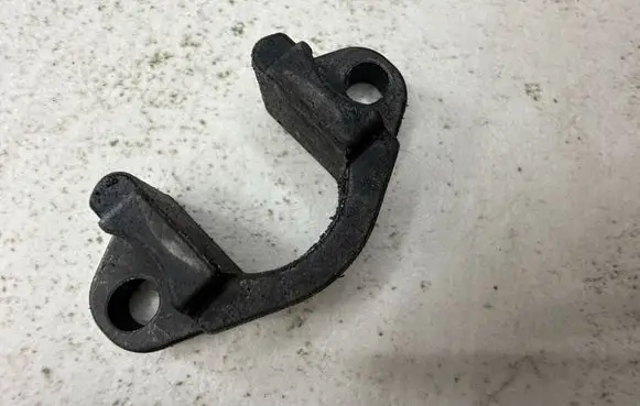 BMW 5 E60 E61 Fuel Injector clamp holder 