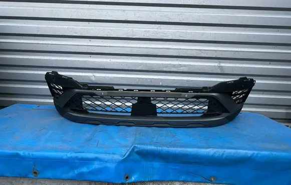 Renault Captur II Front bumper 620261150R 620269208R