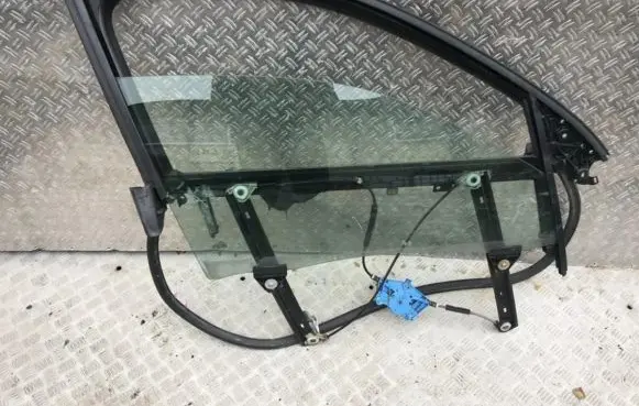 Audi A6 S6 C5 4B Front door window/glass frame 