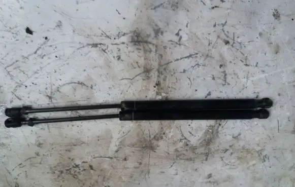 Dodge Caliber Tailgate/trunk strut/damper