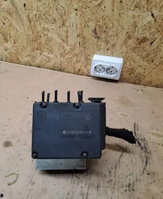 Audi A3 S3 8L ABS Pump 1J0614217E 10020402124 02040212032010