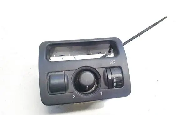 Subaru Outback Wing mirror switch 159a03