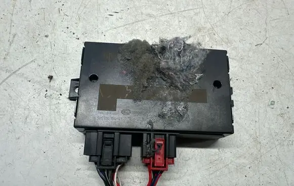 Skoda Superb B6 (3T) Tow bar trailer control unit/module 3A001001