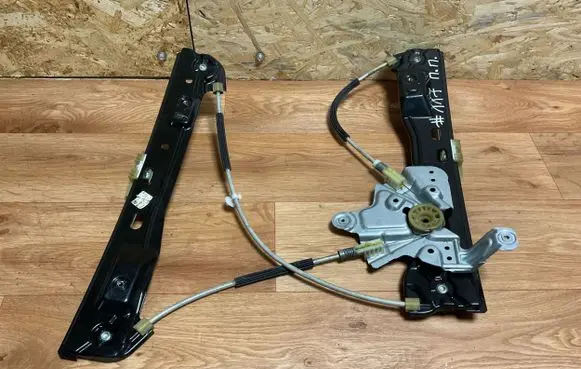 Opel Insignia A Front window lifting mechanism without motor 965873102 0409