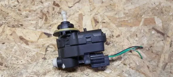 Renault Laguna II Headlight level adjustment motor 