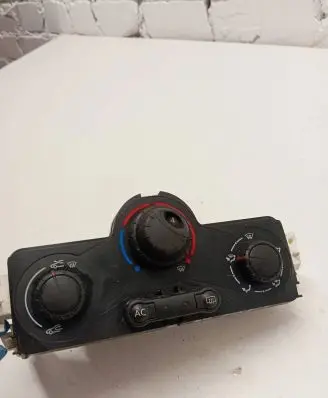 Renault Scenic I Climate control unit 69587003
