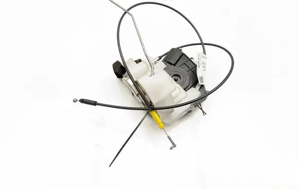Subaru Impreza II Front door lock