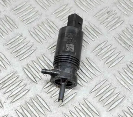 Tesla Model 3 Windscreen/windshield washer pump 111016400B