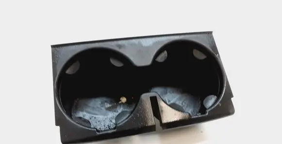 Cup holder front